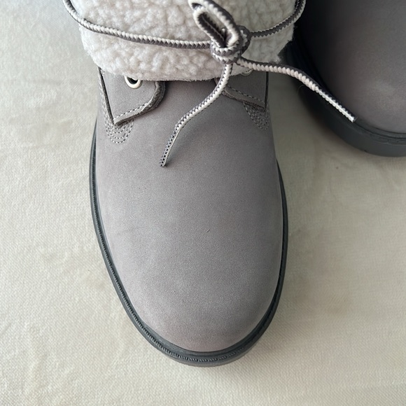 Timberland Suede Boots - Picture 14 of 17